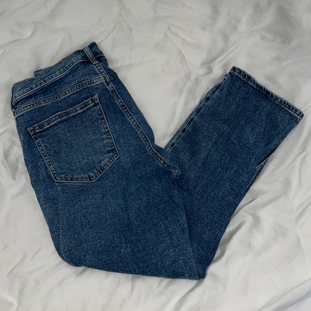 Medium Wash Blue Straight/Mom Jeans